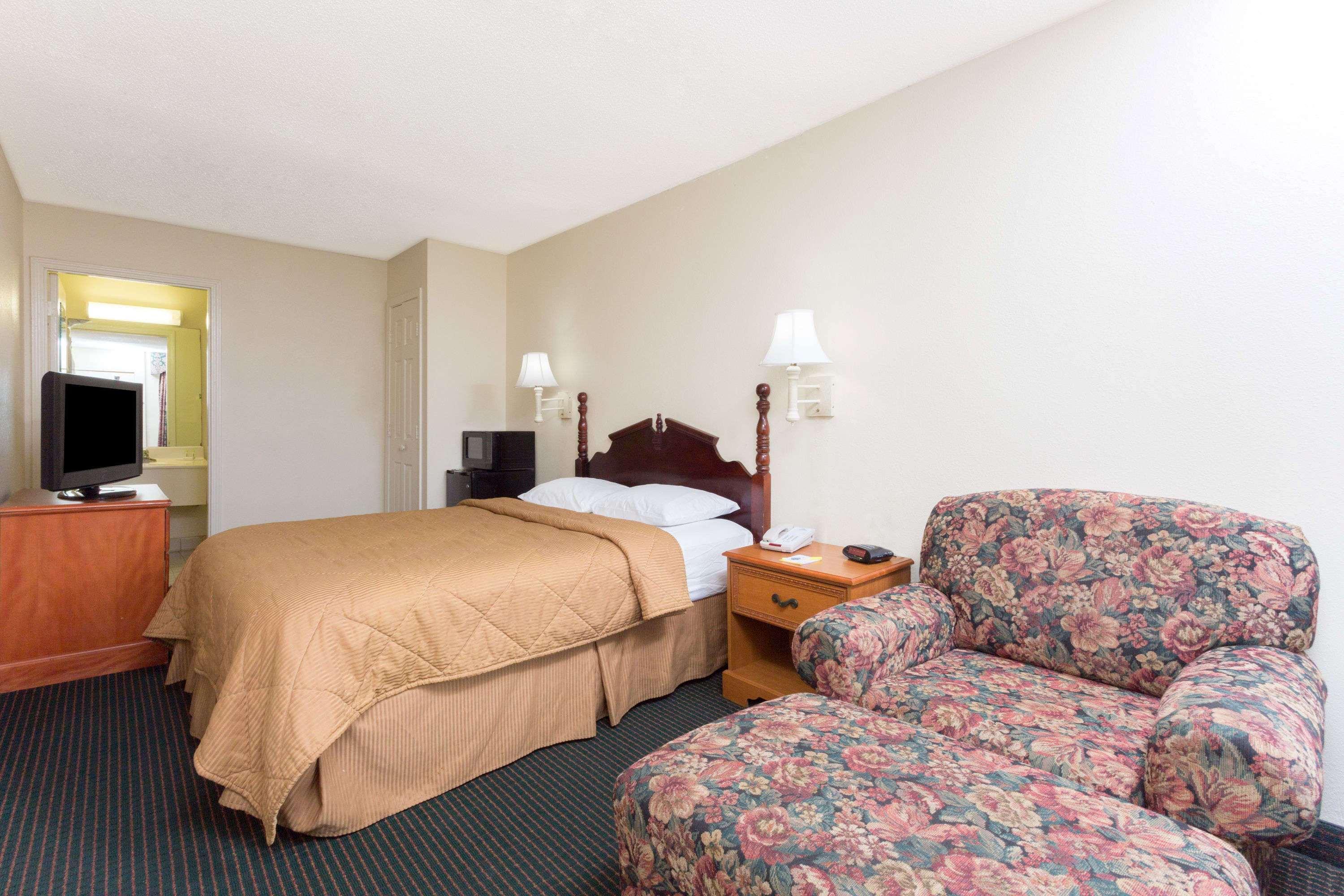 Days Inn & Suites By Wyndham Vicksburg Zewnętrze zdjęcie
