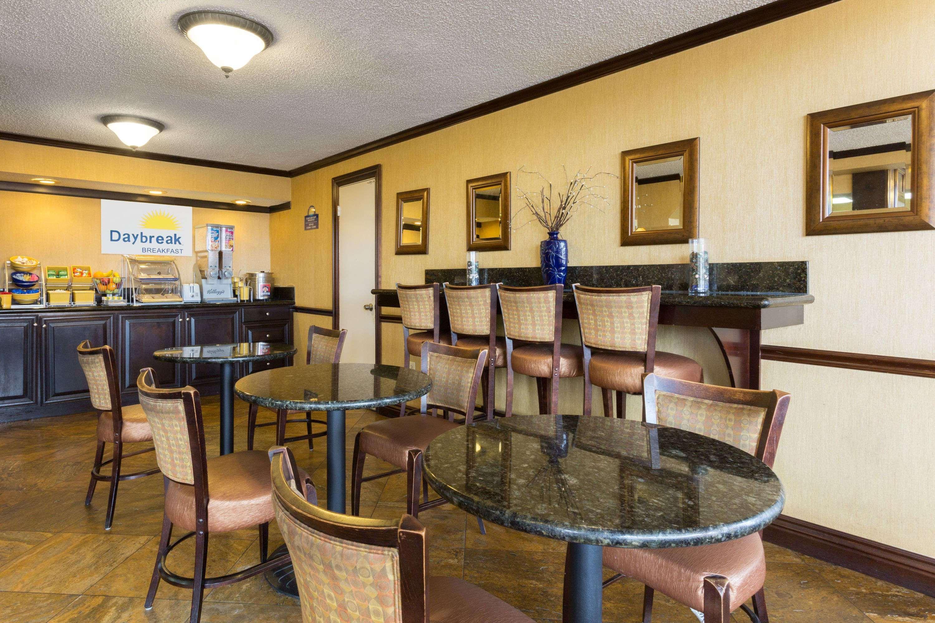 Days Inn & Suites By Wyndham Vicksburg Zewnętrze zdjęcie